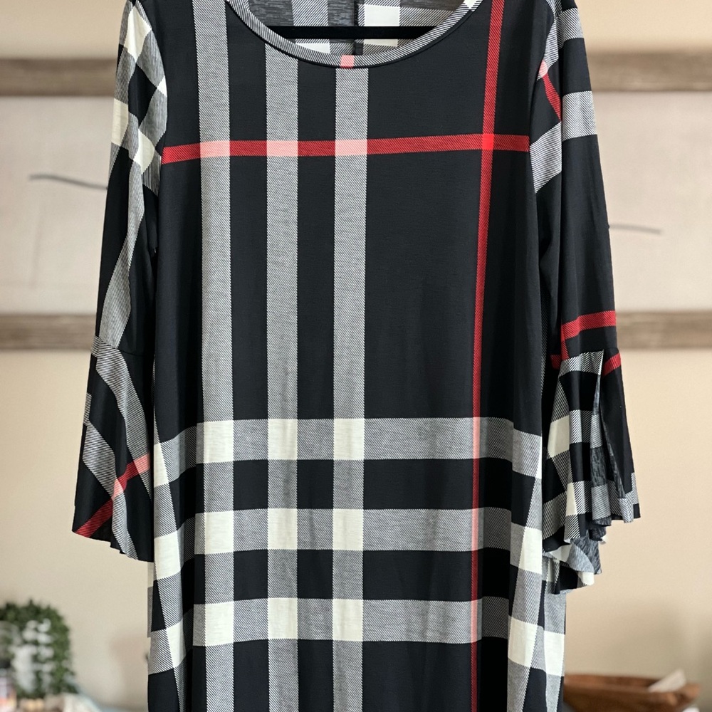 Plaid Black and Red Tunic Top